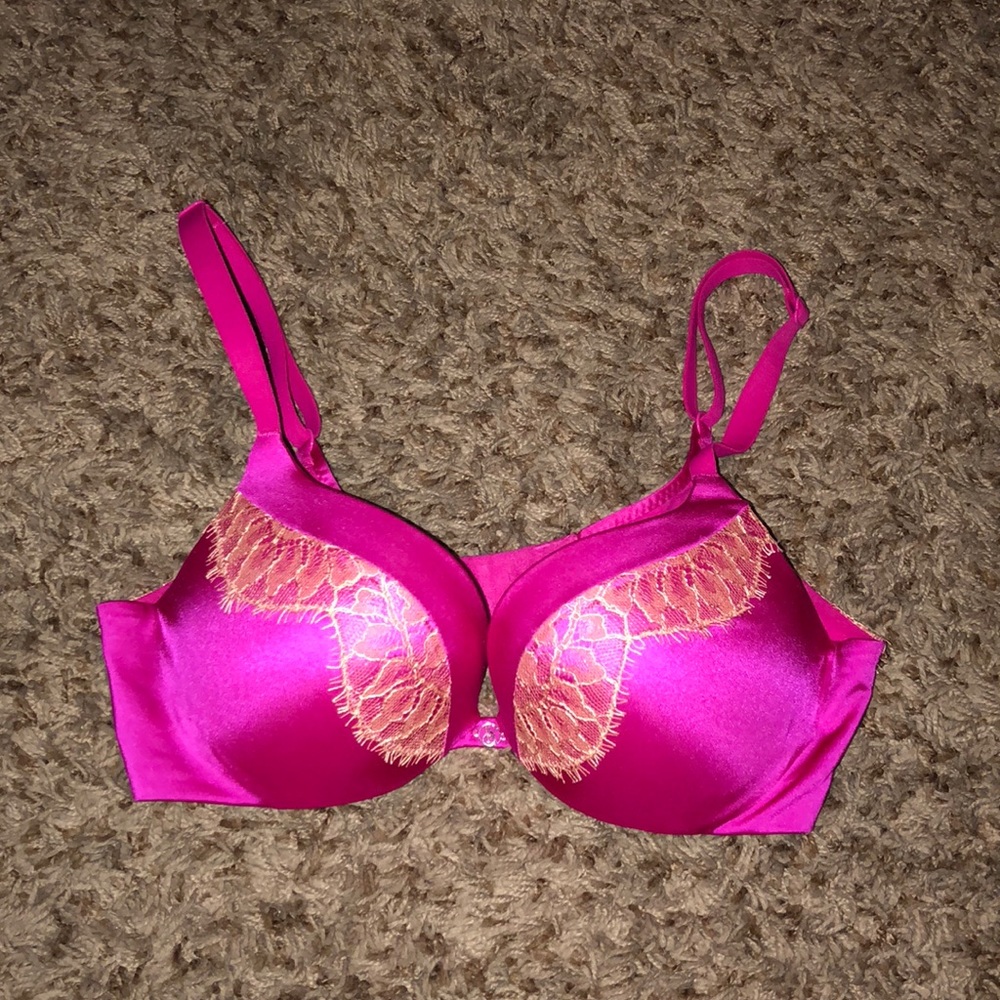Victoria’s Secret push-up bra